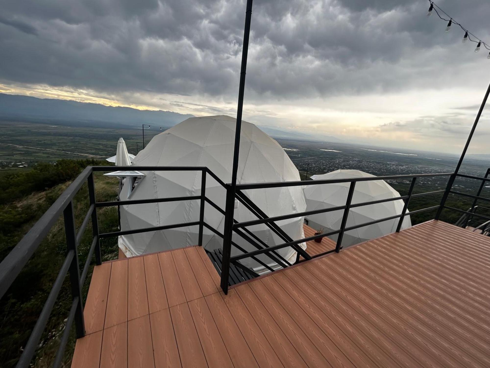 Hotel Signagi Glamping Exterior foto